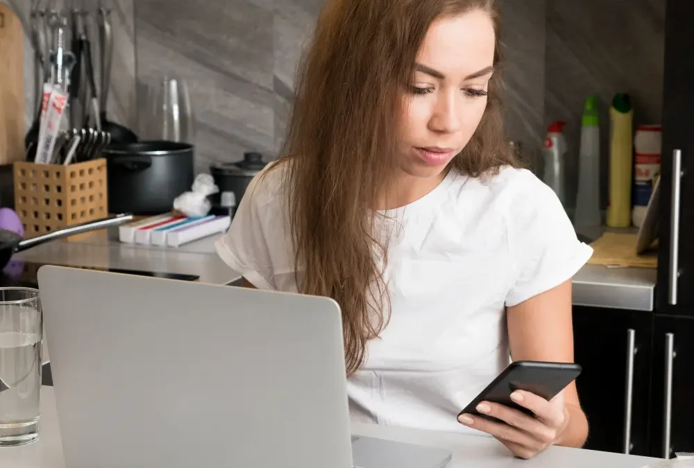 Koszt utrzymania strony internetowej – ile miesięcznie za&nbsp;hosting, domenę i&nbsp;wsparcie